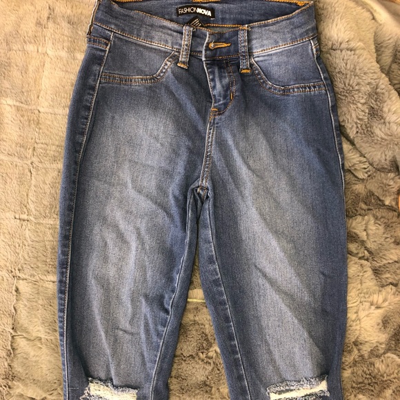 Fashion Nova Canopy Jeans - Picture 5 of 5
